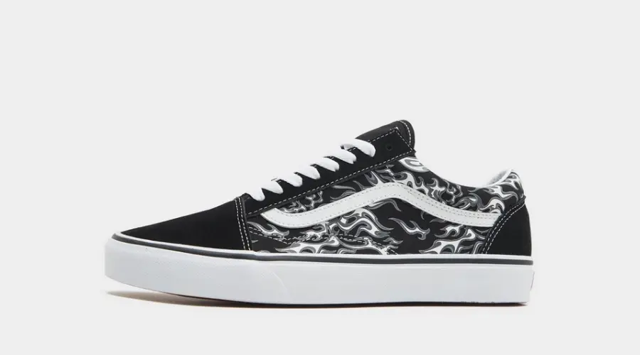 Czarne buty Vans Old Skool z detalami w kształcie płomieni